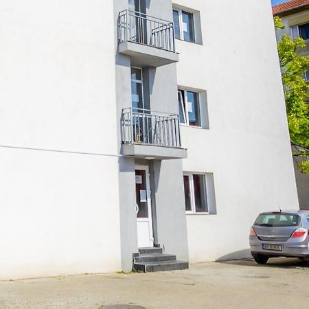 Apartament Cu O Camera Arad Exterior foto